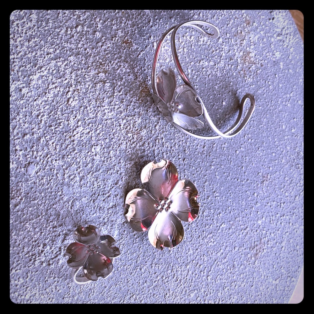 Sterling silver dogwood flower jewelry set